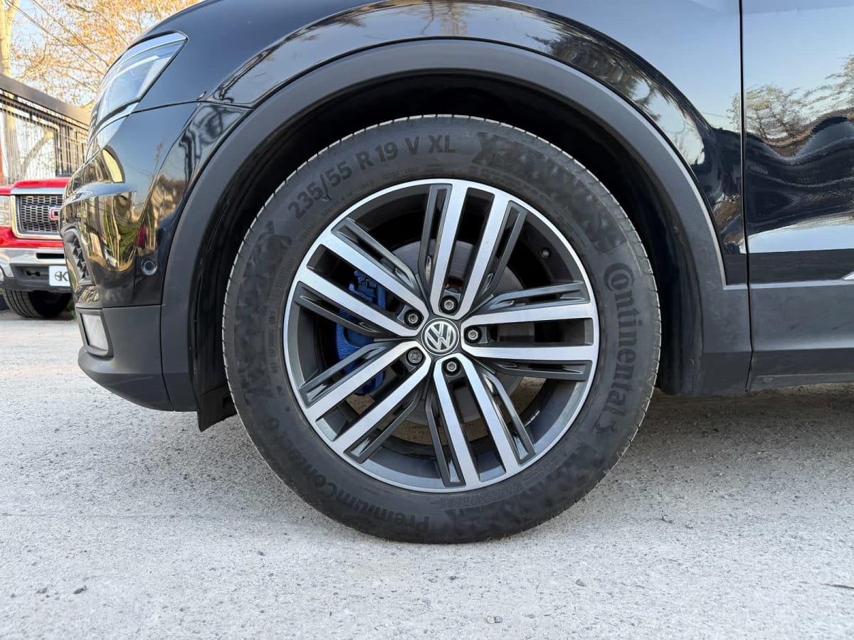 2019 Volkswagen Tiguan Sport Sport Negro - Miniatura 10