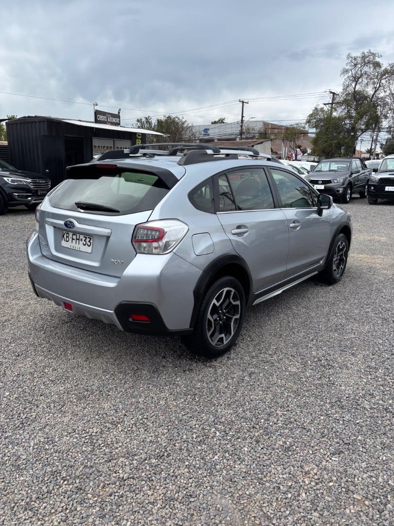 2018 Subaru XV Limited Plata - Imagen 1