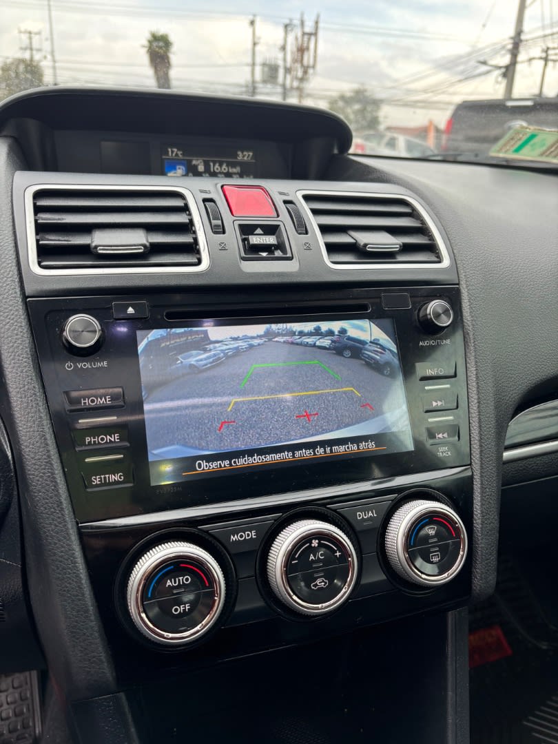 2018 Subaru XV Limited Plata - Miniatura 6