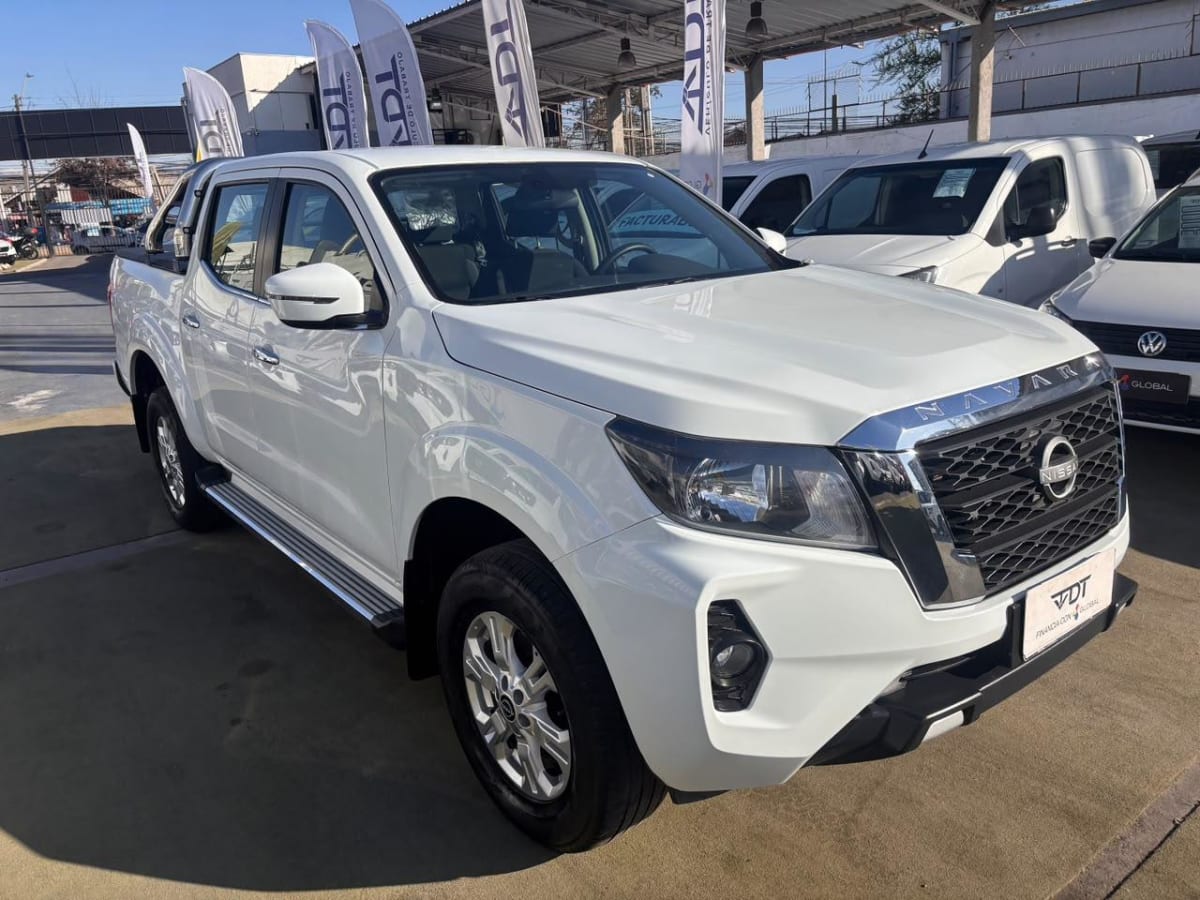 2024 Nissan Navara Blanco - Miniatura 3