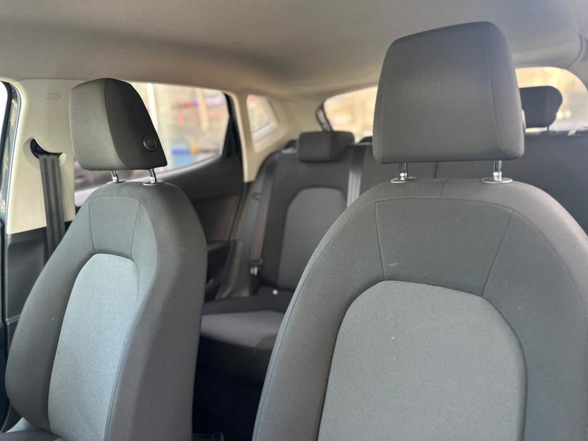2021 Seat Ibiza Style Gris - Miniatura 9