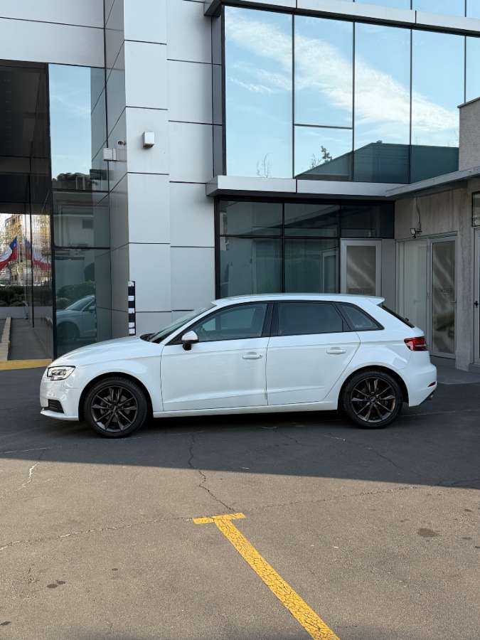 2018 Audi A3 Blanco - Miniatura 4