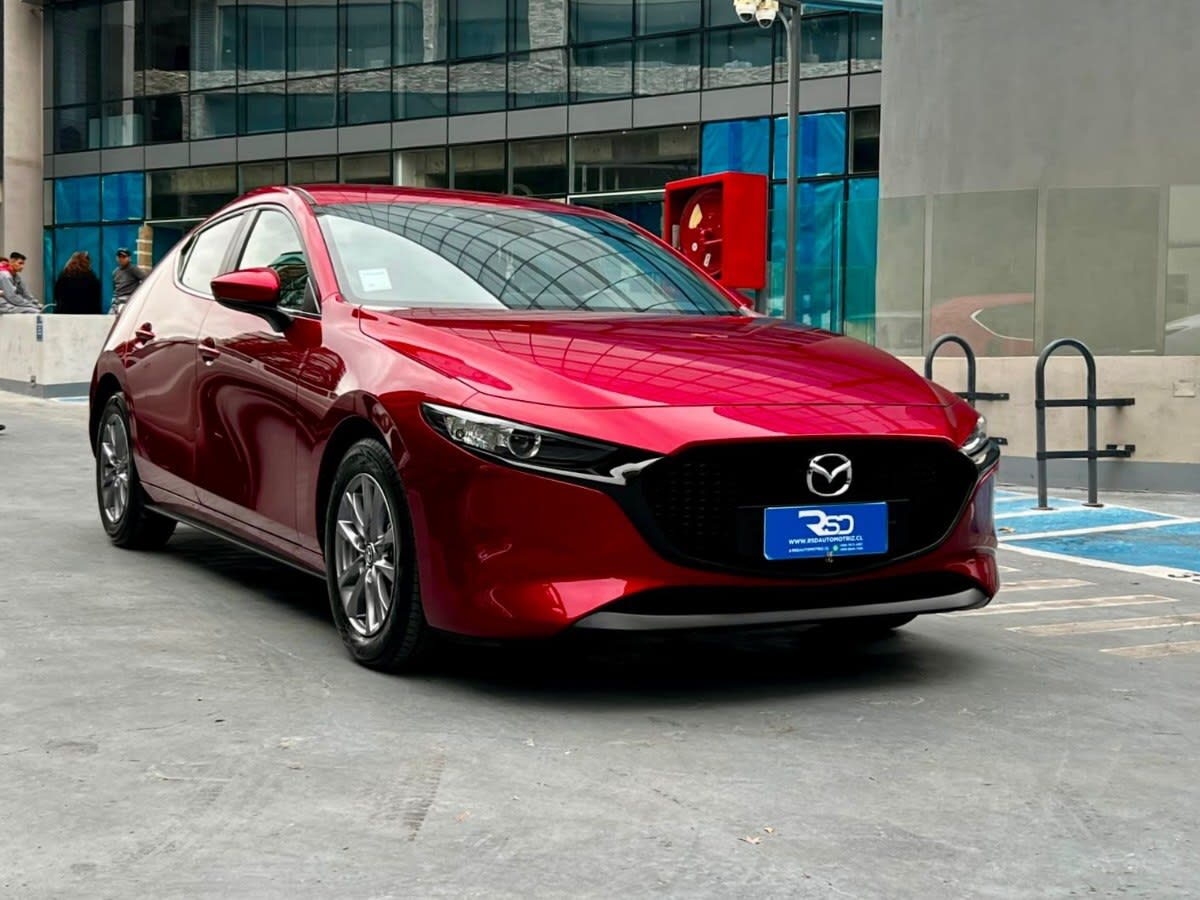 2024 Mazda 3 SPORT Rojo - Miniatura 5