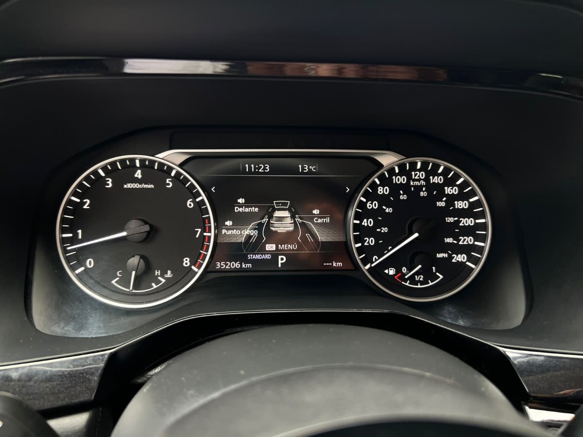 2024 Nissan PATHFINDER ADVANCE Gris - Miniatura 5