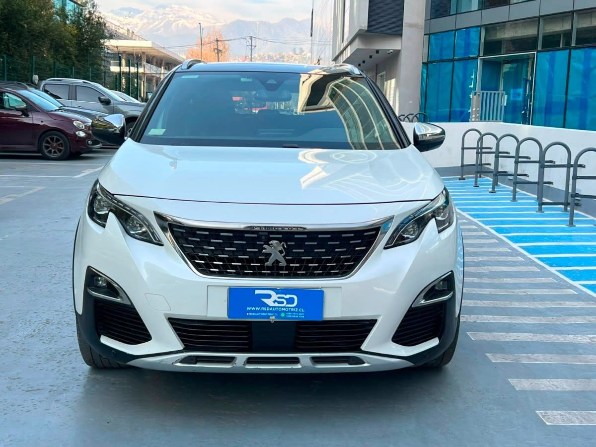 2018 Peugeot 5008 GT Blanco - Miniatura 4