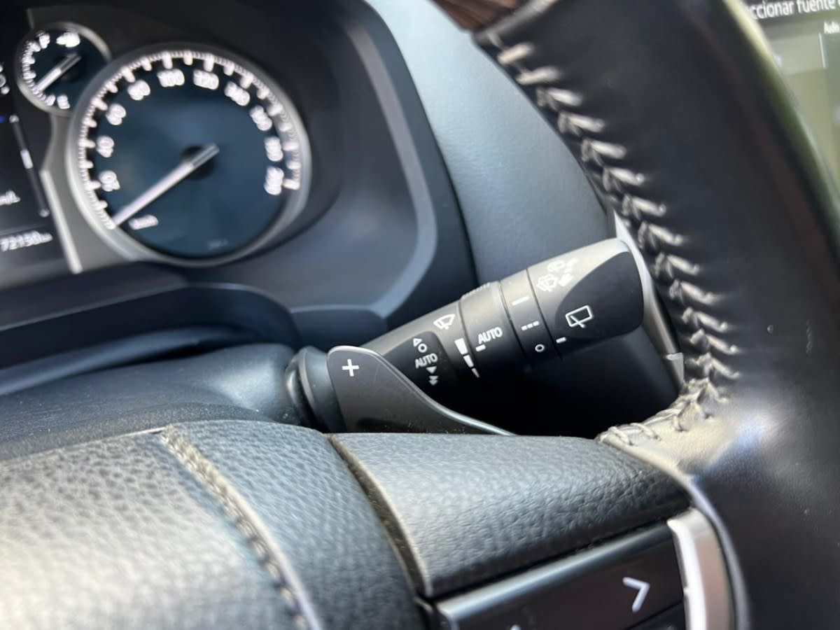2023 Toyota LAND CRUISER PRADO VXL Plata - Miniatura 5