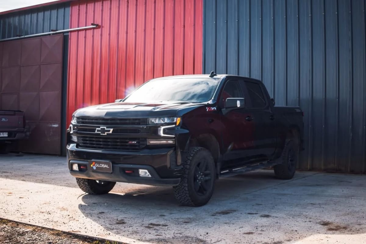 2022 Chevrolet Trail Boss Negro - Miniatura 7