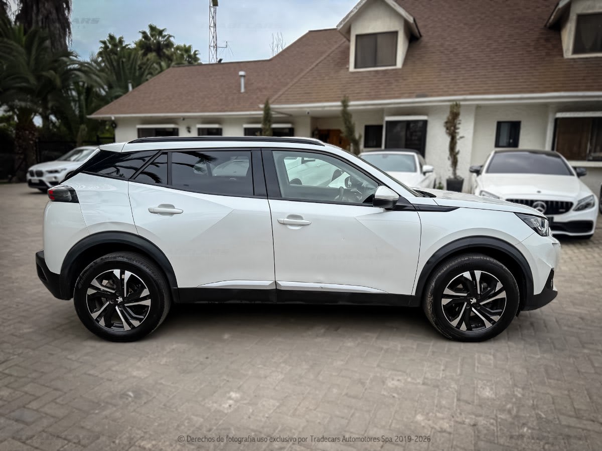 2021 Peugeot 2008 Allure Blanco - Miniatura 3