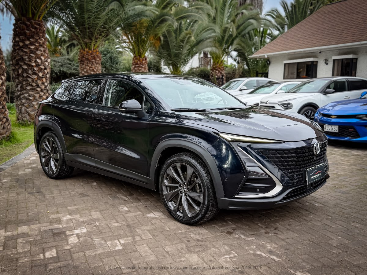 2023 Changan UNIT elite Negro - Miniatura 2