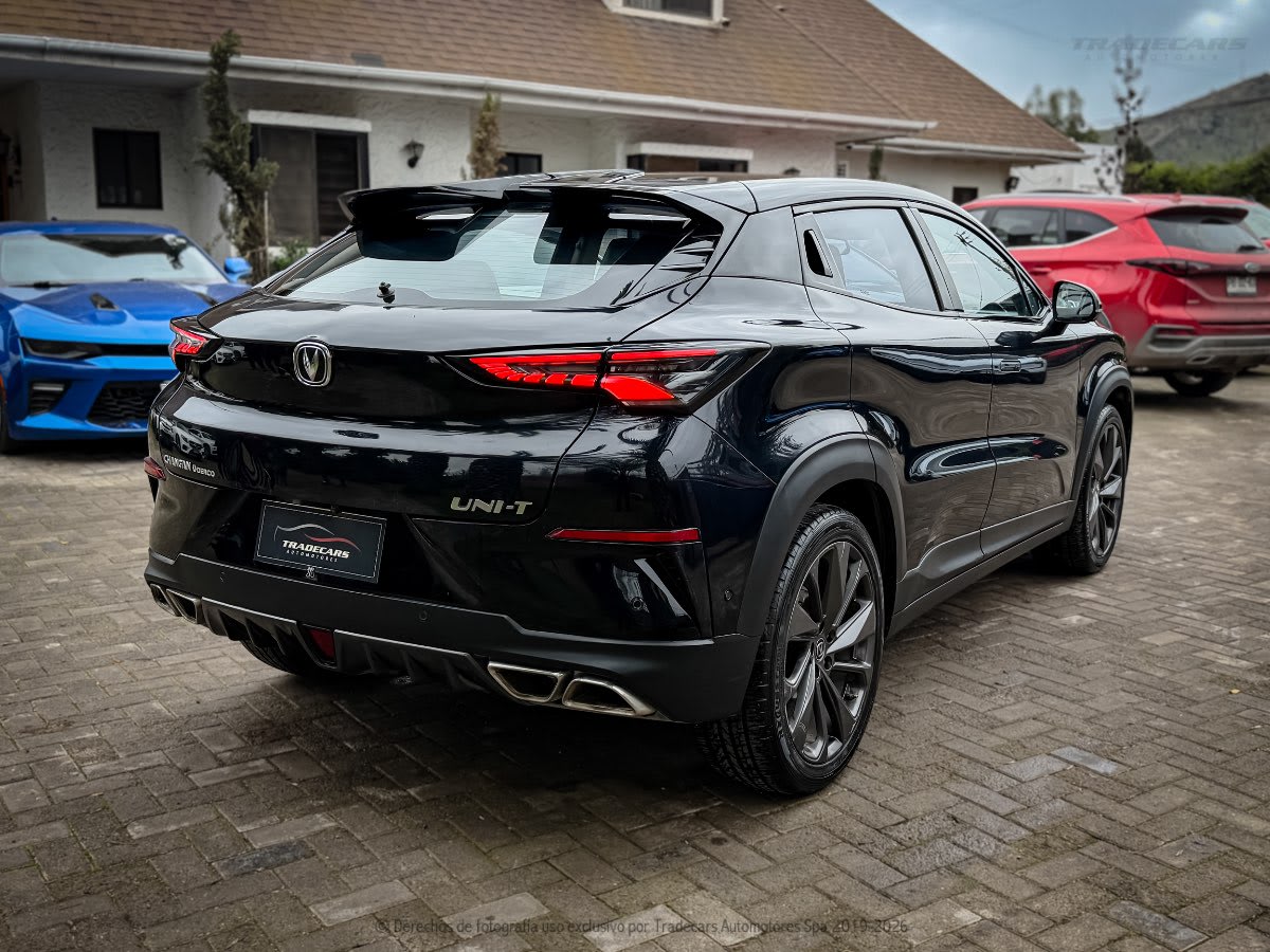 2023 Changan UNIT elite Negro - Miniatura 4