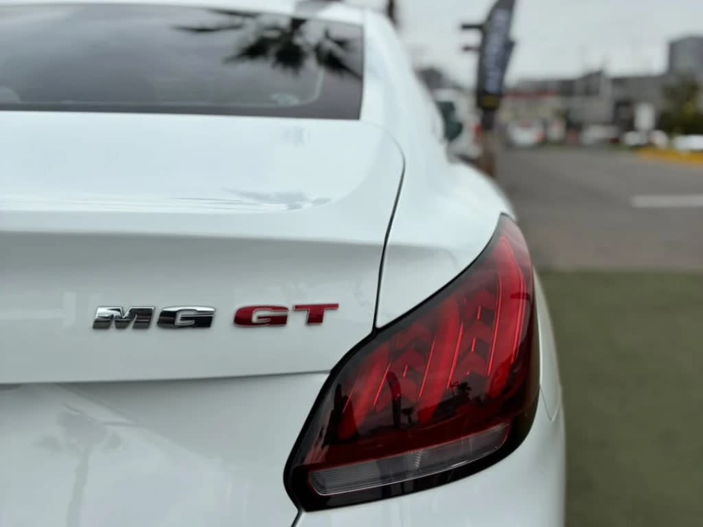 2026 MG Gt 1.5 Blanco - Miniatura 9