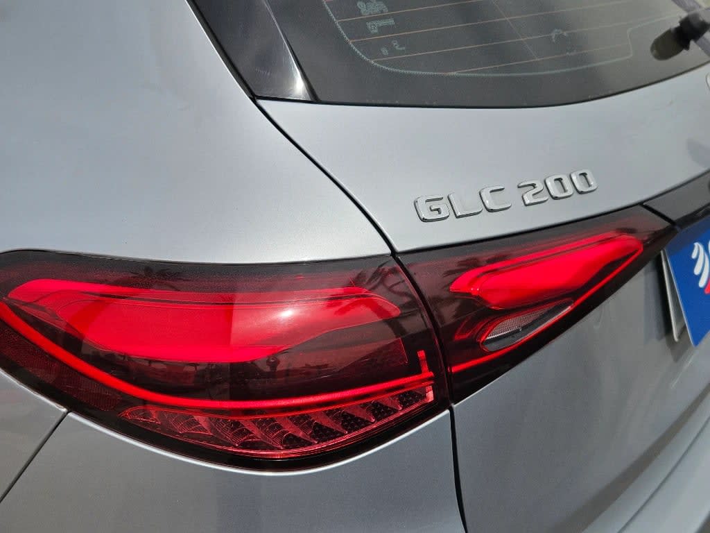 2025 Mercedes-benz Glc 200 2.0 Plata - Miniatura 10