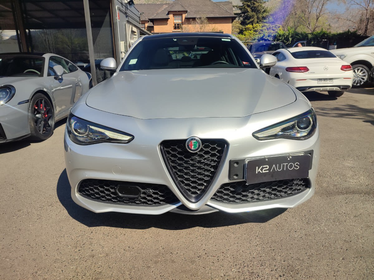 2021 VOLKSWAGEN GIULIA ALFA - Miniatura 2
