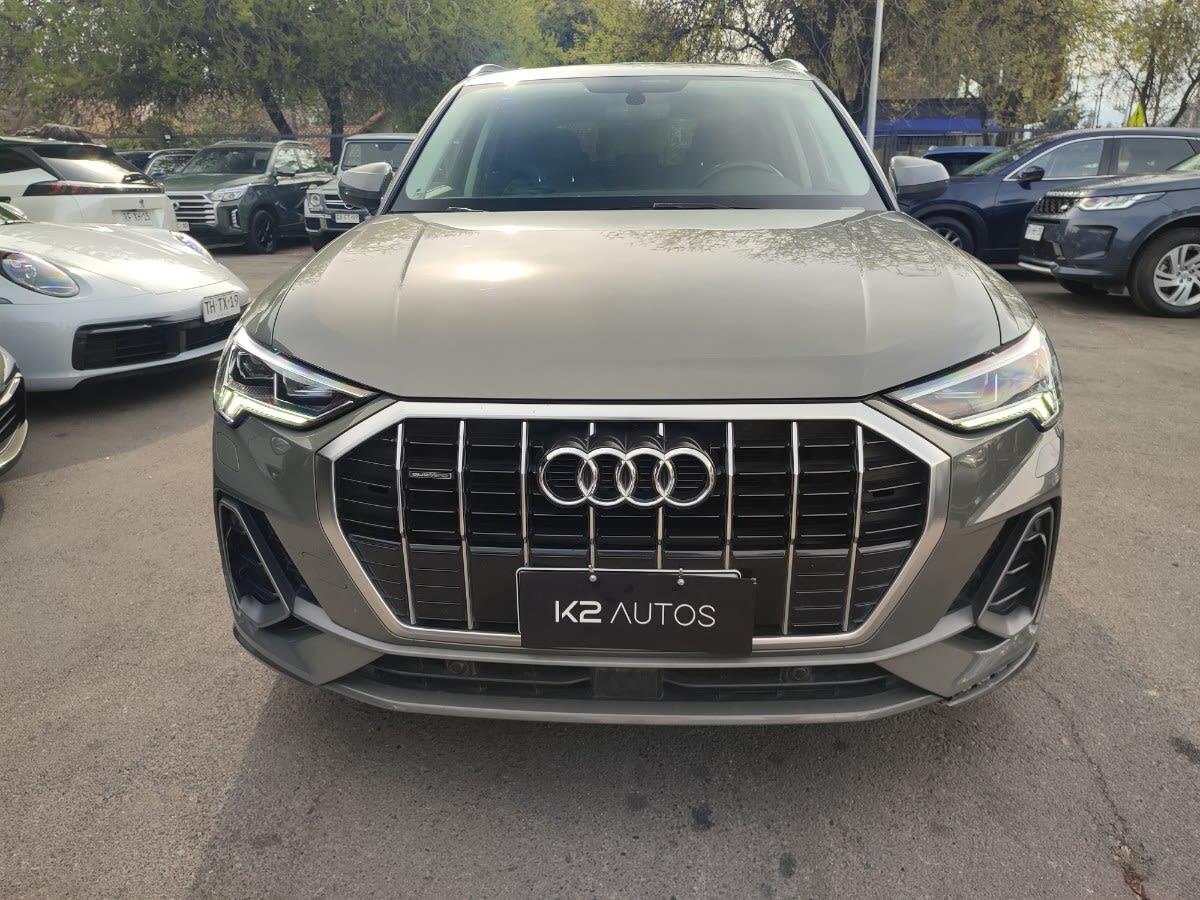 2021 Audi Q3 40 - Miniatura 2