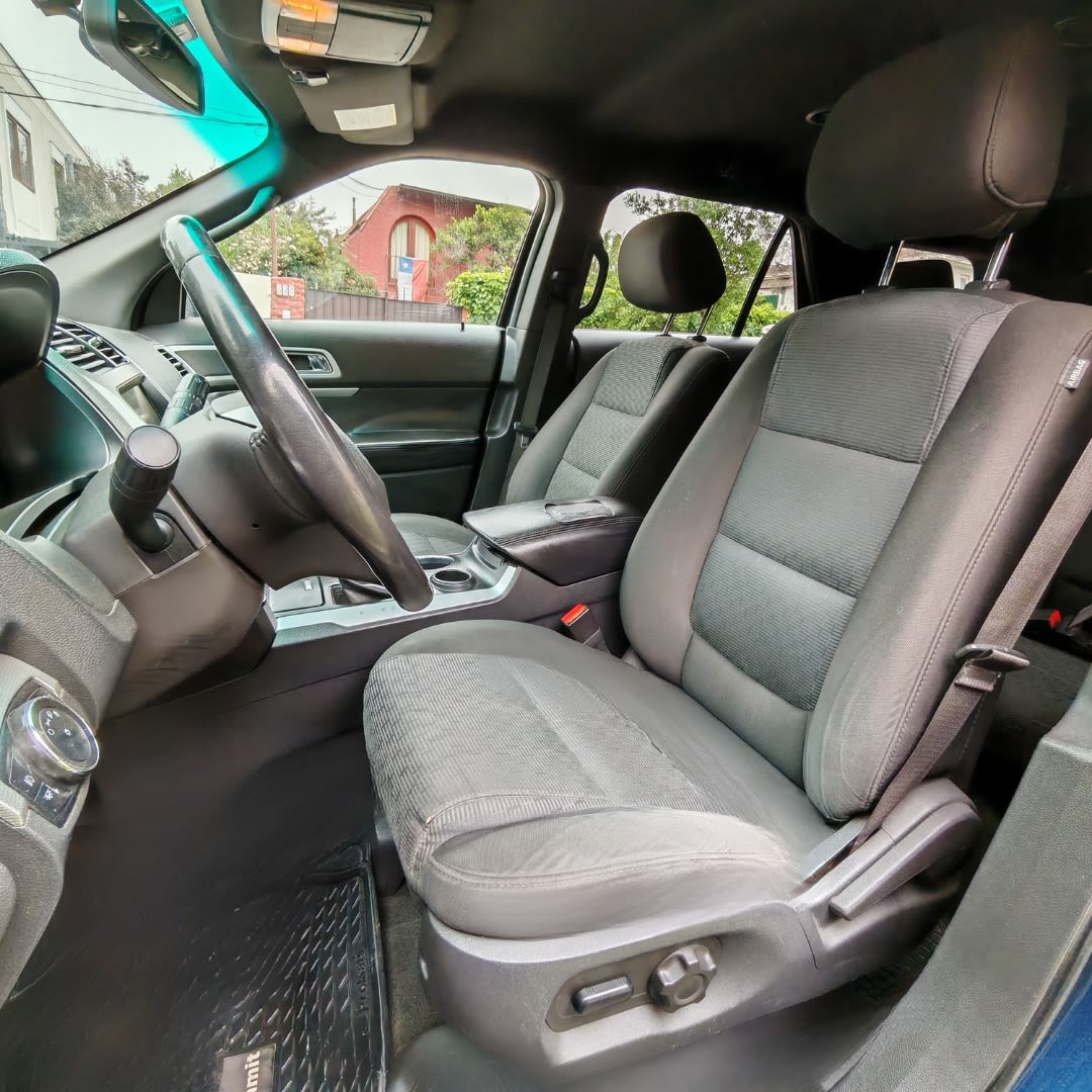 2012 Ford explorer XLT - Miniatura 4