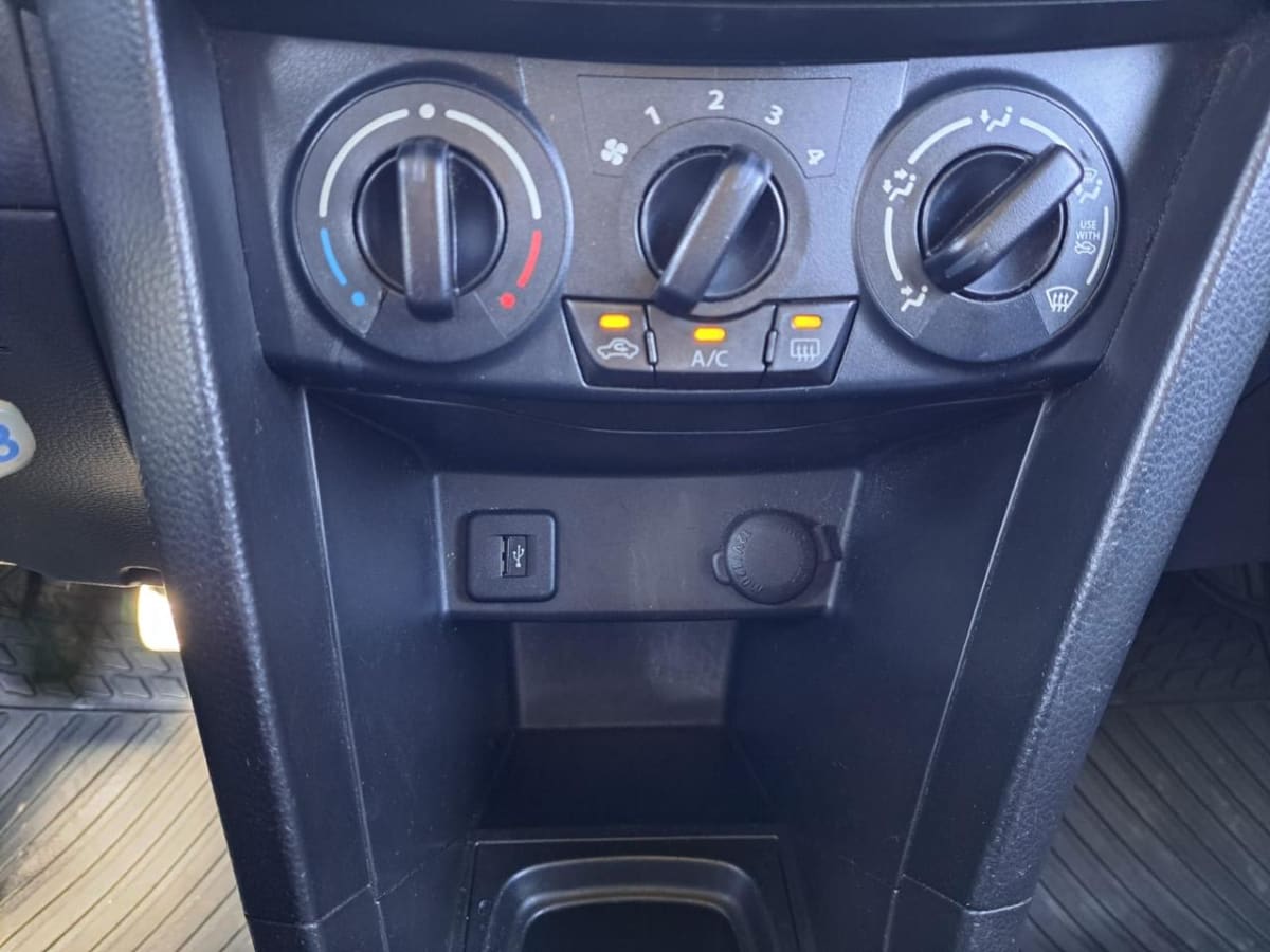 2018 SUZUKI SWIFT - Miniatura 9