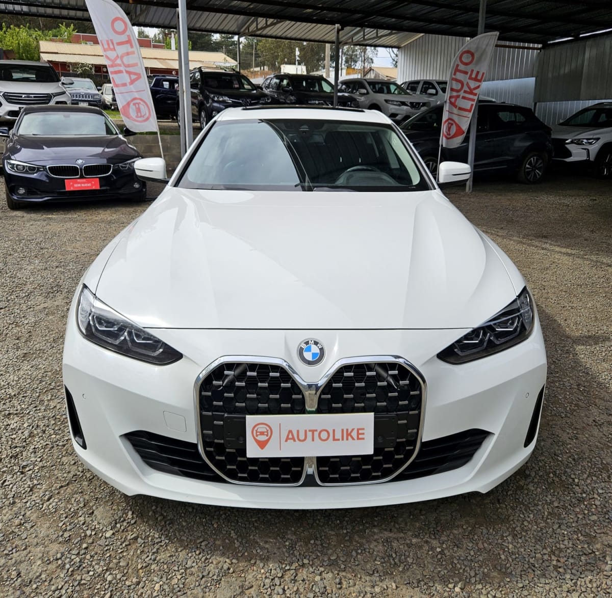 2023 BMW 420I Gran Blanco - Miniatura 3