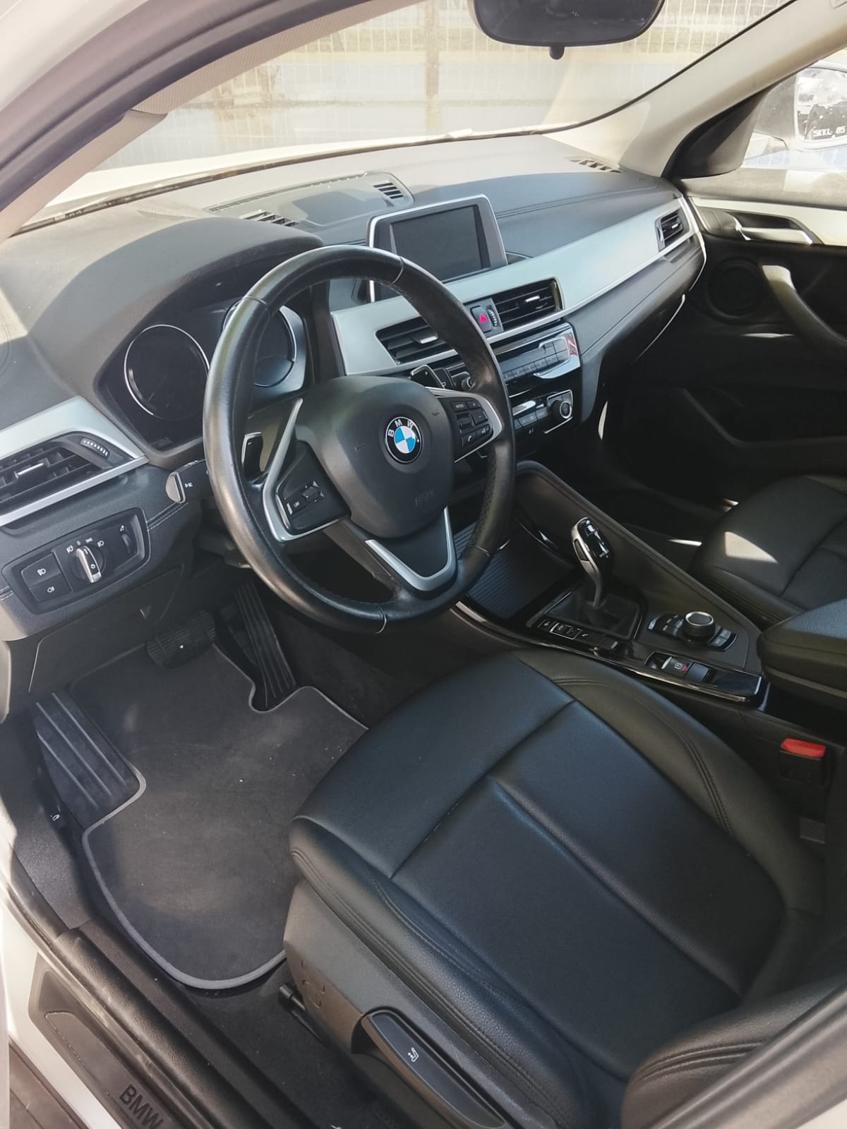 2023 BMW X2 Blanco - Miniatura 8