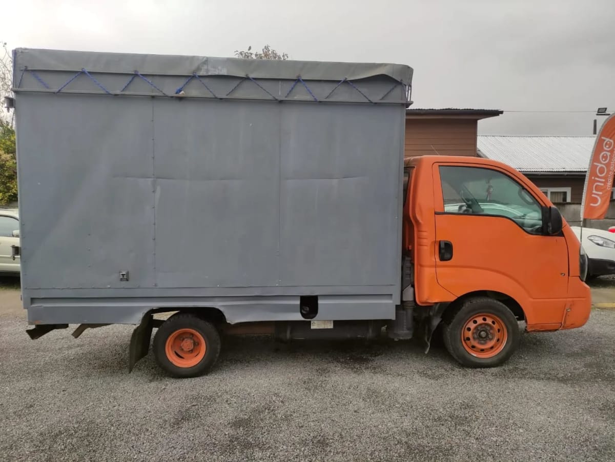 2017 Kia Frontier 2.5 Naranja - Miniatura 9