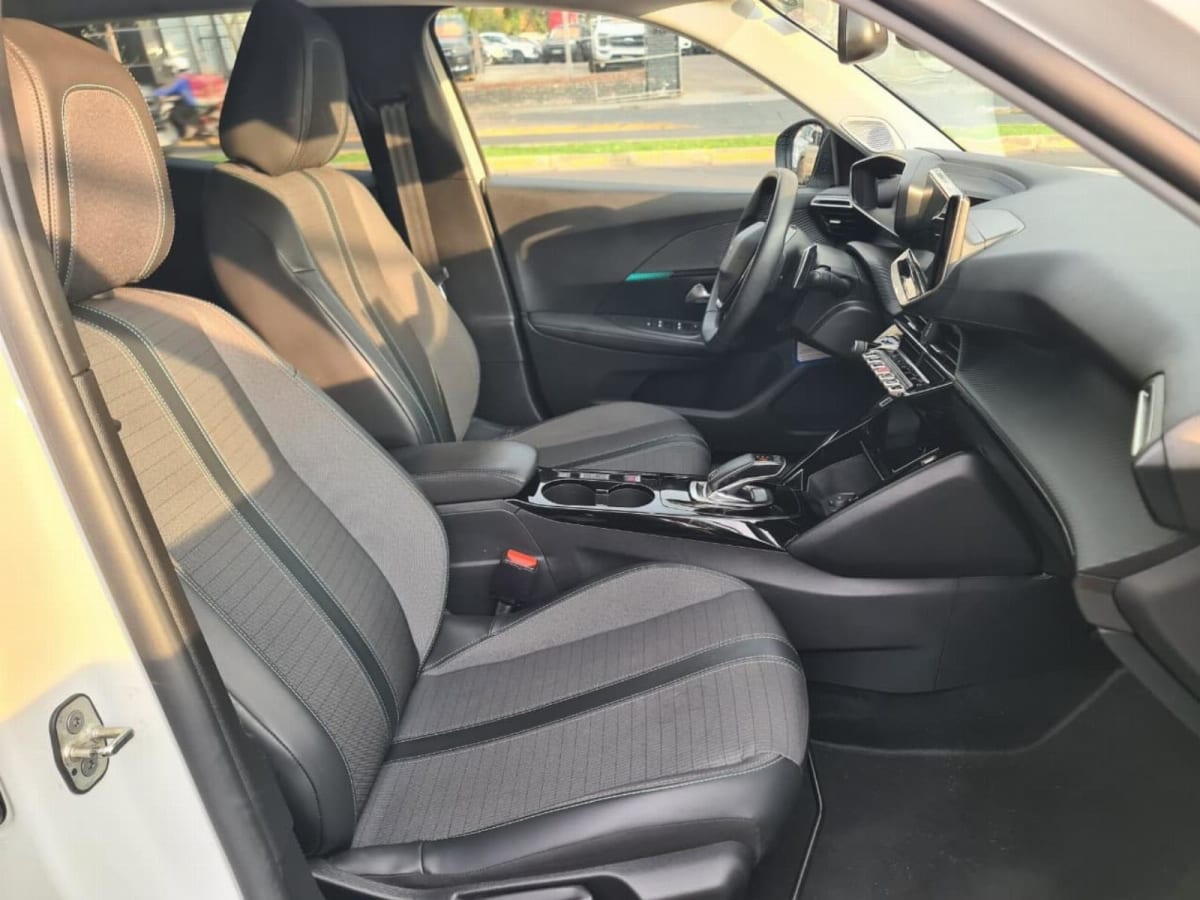 2022 Peugeot 2008 1.5 Blanco - Miniatura 9