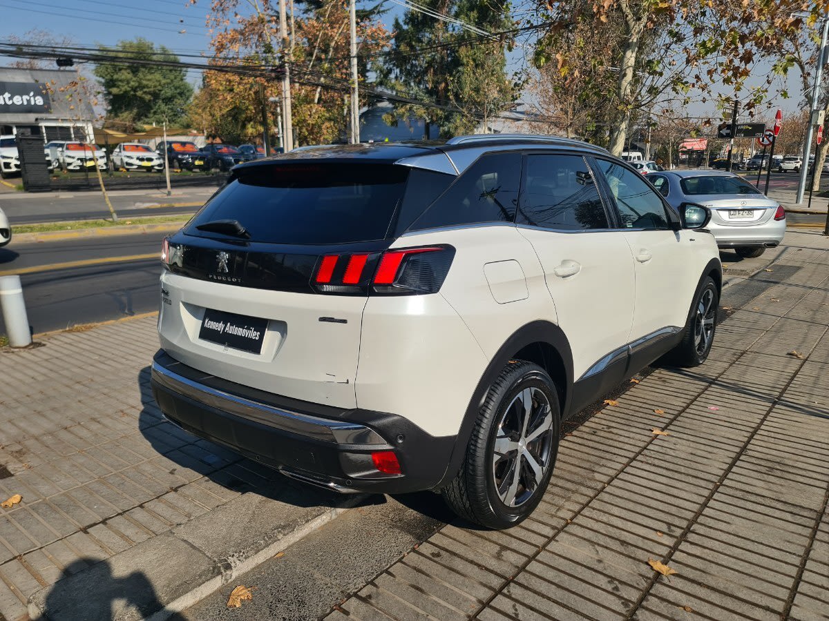 2018 Peugeot 3008 1.6 Blanco - Miniatura 4