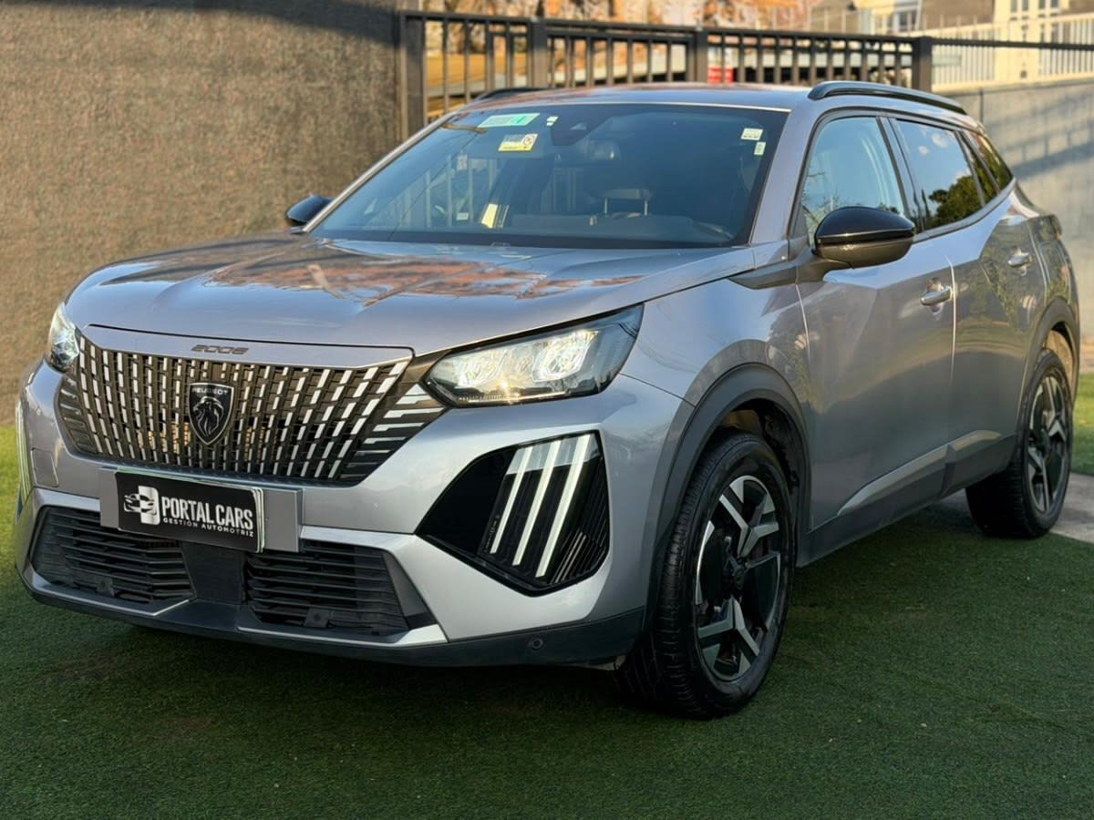 2024 Peugeot 2008 1.5 Gris - Miniatura 3