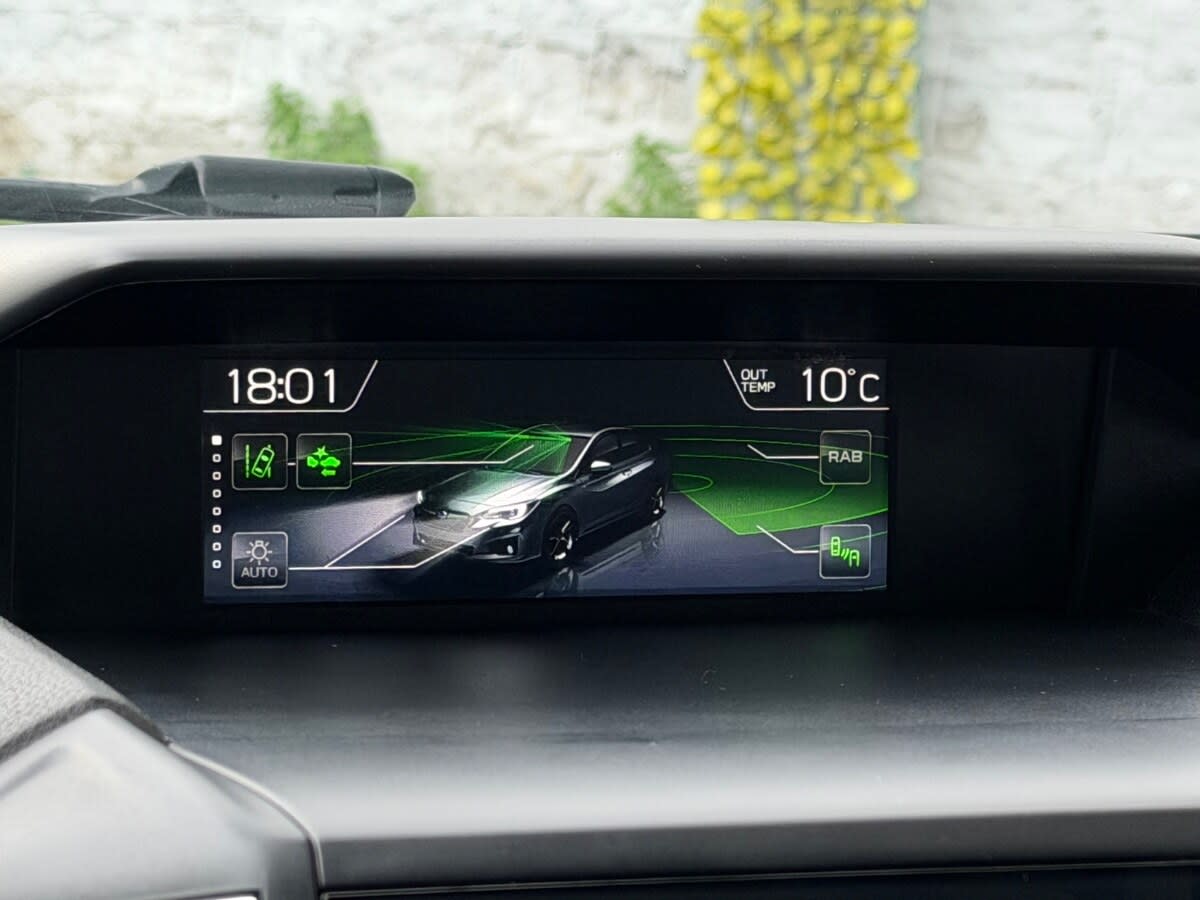 2019 SUBARU IMPREZA 2.0 Gris - Miniatura 6