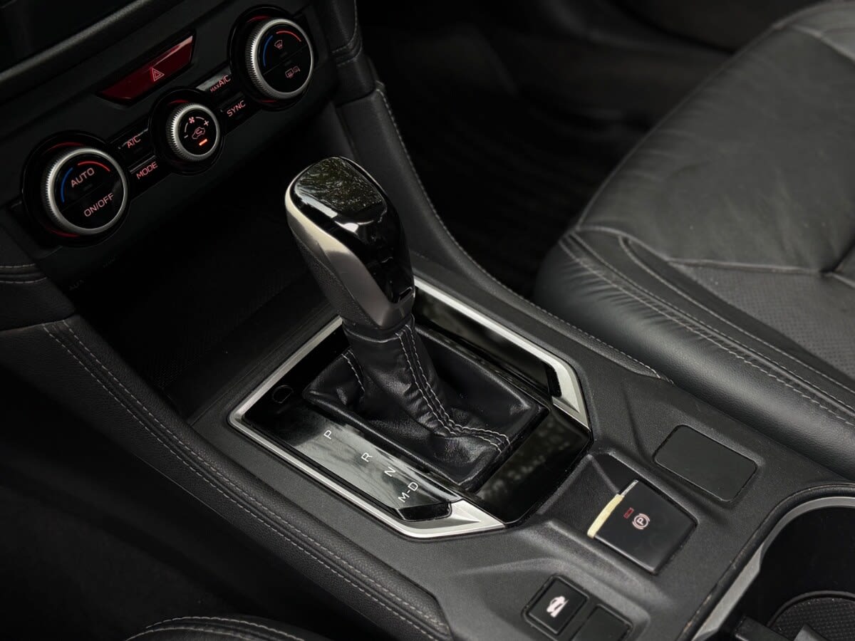 2019 SUBARU IMPREZA 2.0 Gris - Miniatura 7