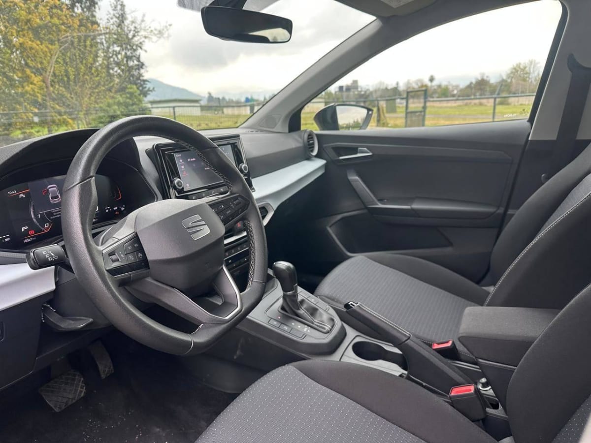 2024 Seat IBIZA 1.0 Gris - Miniatura 10