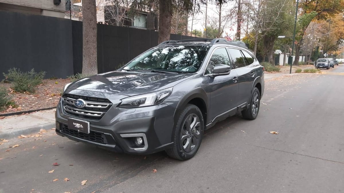 2023 Subaru OUTBACK 2.5 Gris - Imagen 1