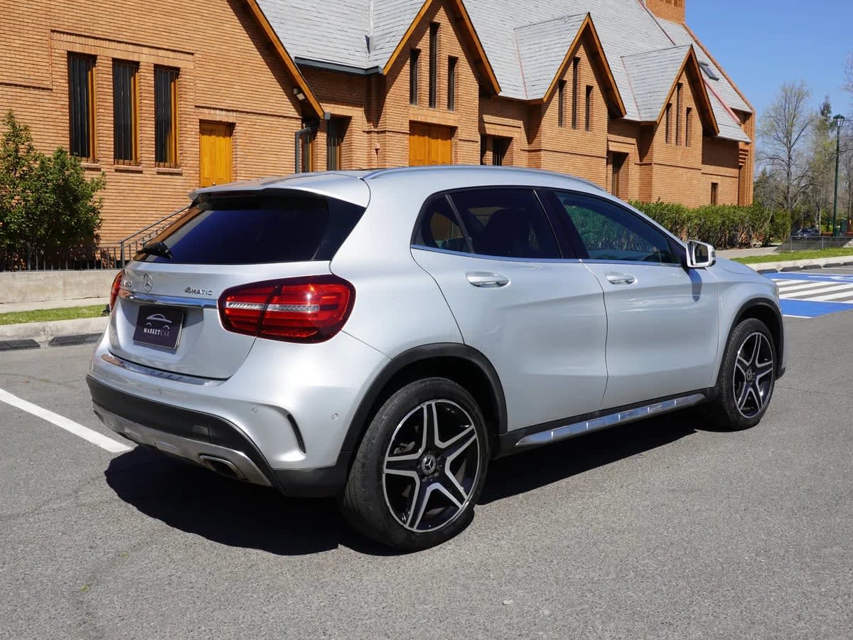2020 MERCEDES BENZ GLA 250 GLA Gris - Miniatura 5