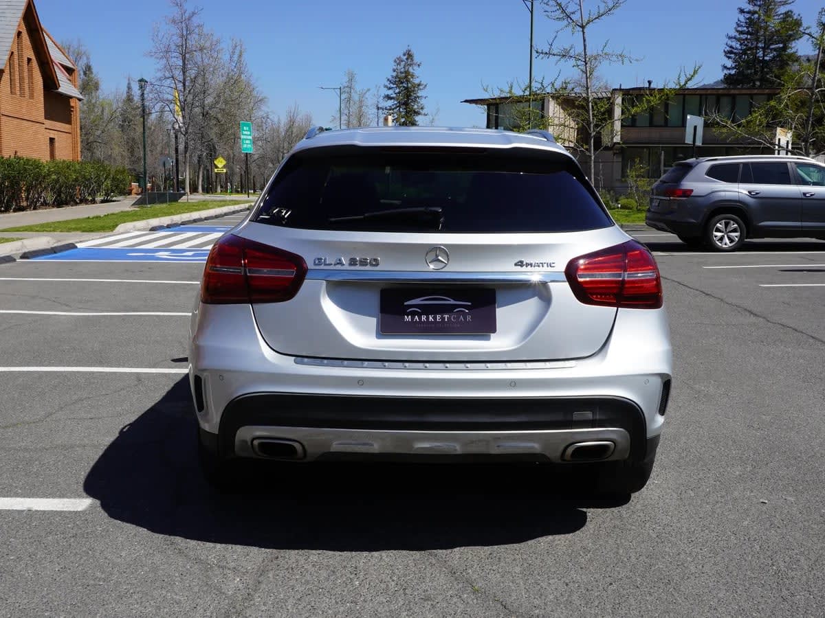 2020 MERCEDES BENZ GLA 250 GLA Gris - Miniatura 6