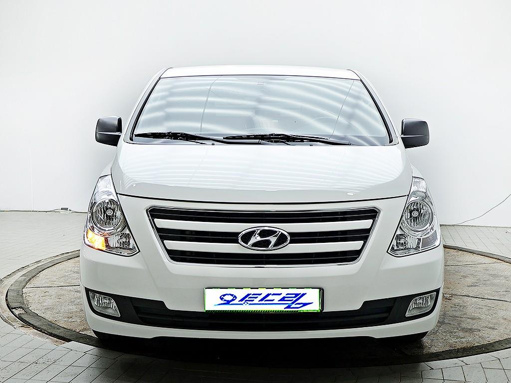 2017 Hyundai Starex Ref 418071 White - Imagen 1