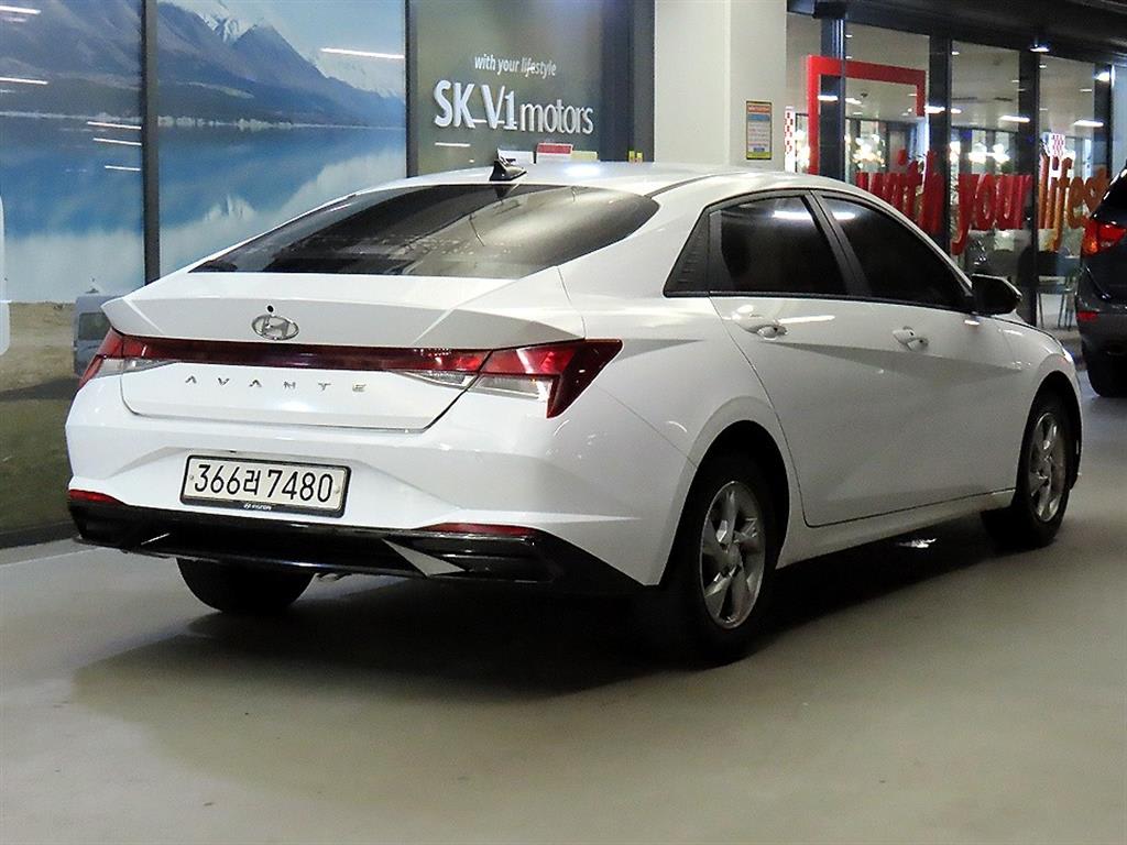 2022 Hyundai Avante Ref 418050 - Miniatura 4