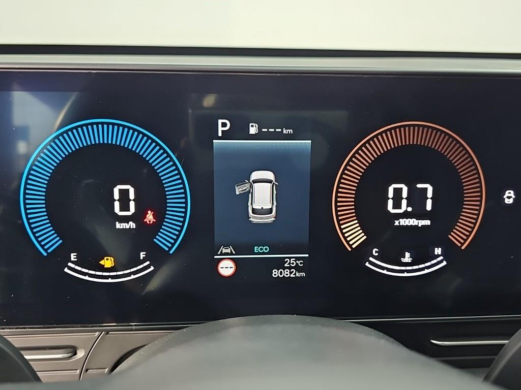 2025 Hyundai Kona Ref 416742 Gray - Miniatura 7
