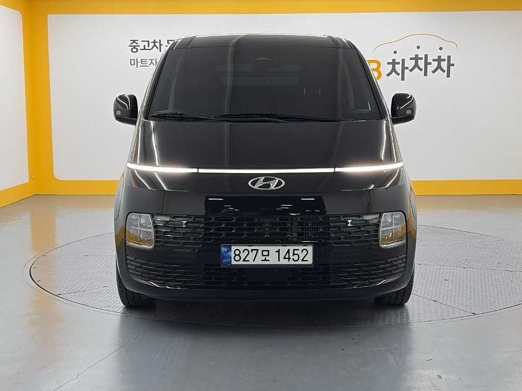 2024 Hyundai Staria Ref 418005 - Miniatura 2
