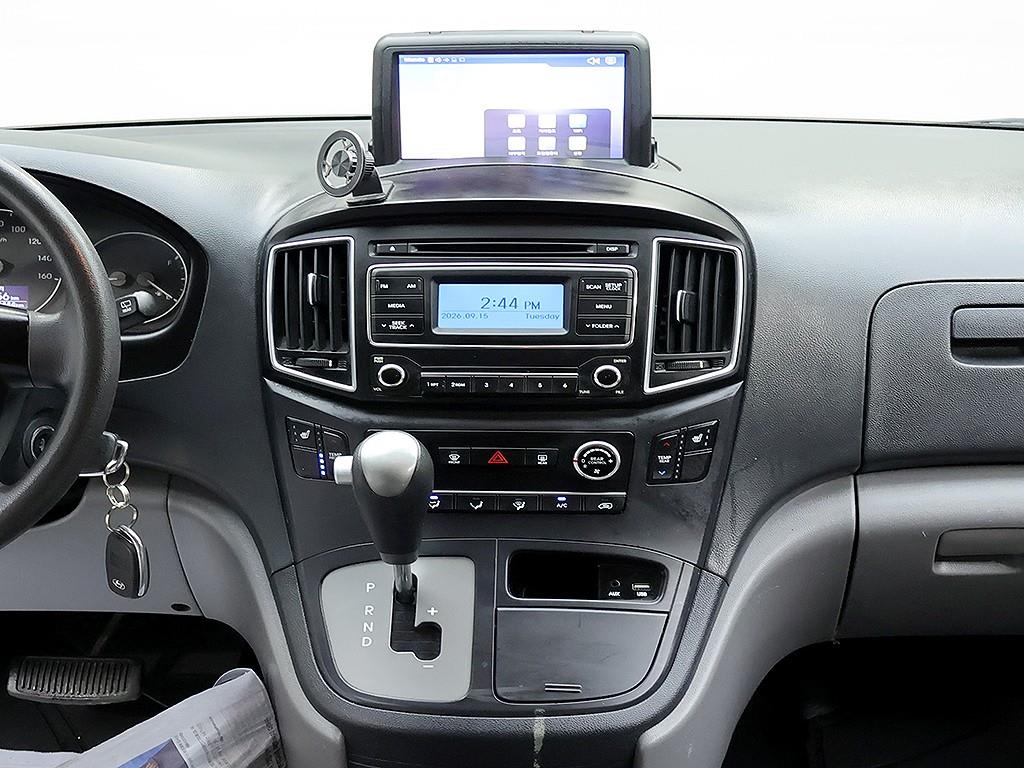 2018 Hyundai Starex Ref 417995 Gray - Miniatura 9