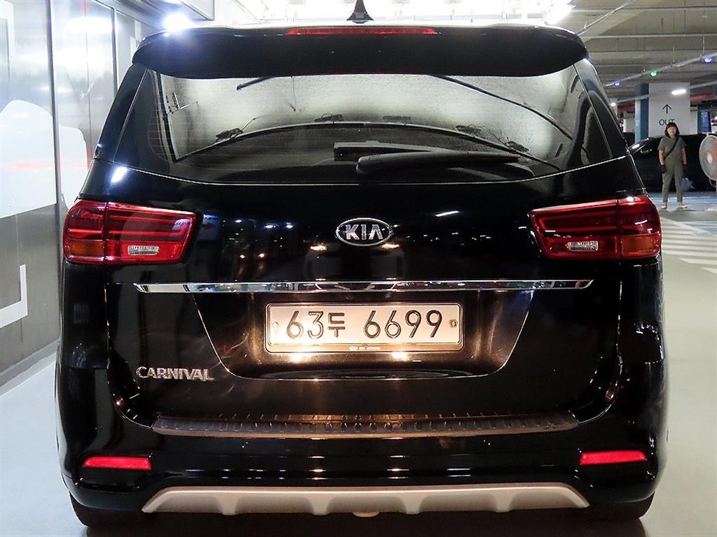 2019 KIA Carnival Ref 417975 Black - Miniatura 5