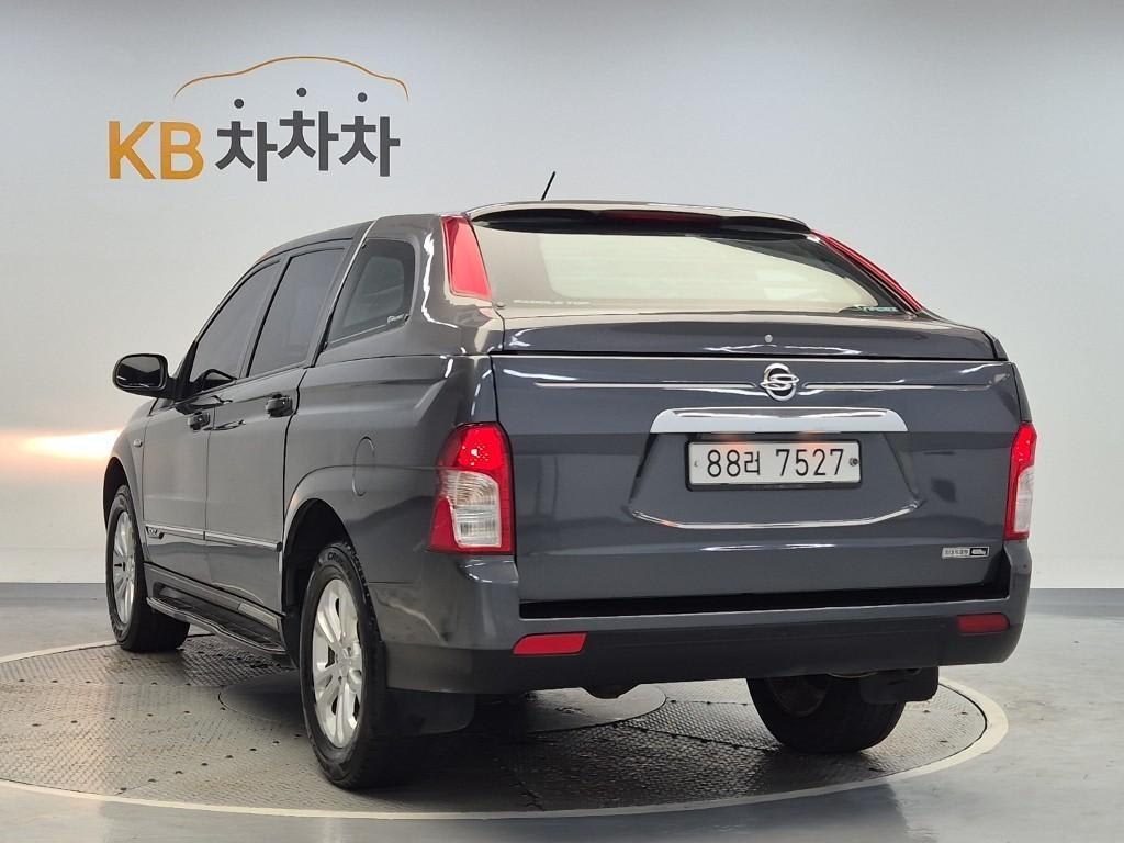 2017 SsangYong Korando Ref 418063 Diesel Gray - Miniatura 2