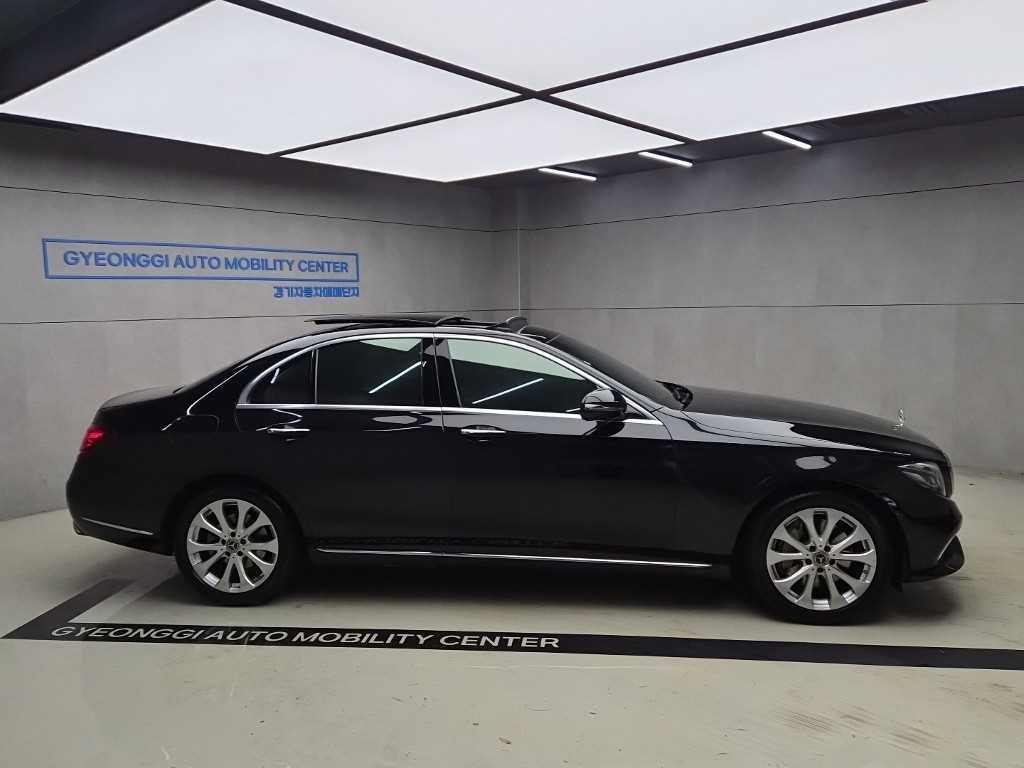 2019 Mercedes-Benz Clase E Mercedes Benz E Class Ref 418021 - Miniatura 2