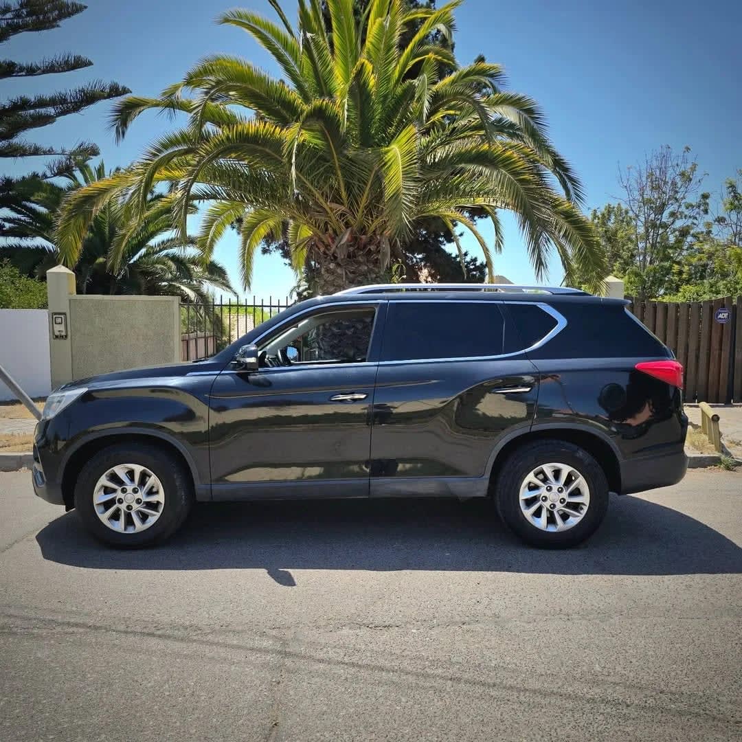 2019 Ssangyong Rexton - Miniatura 3