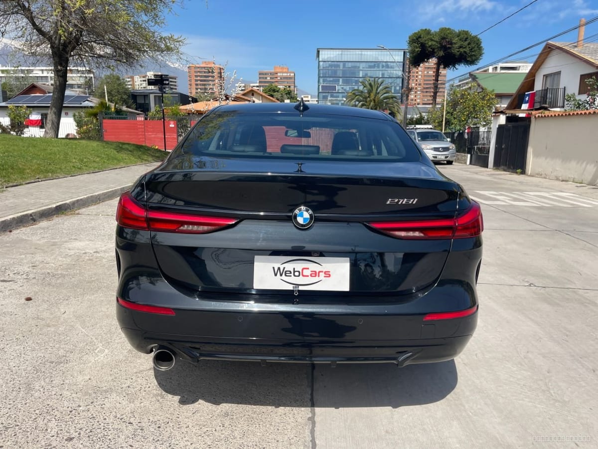 BMW 218I — foto 13 de 34