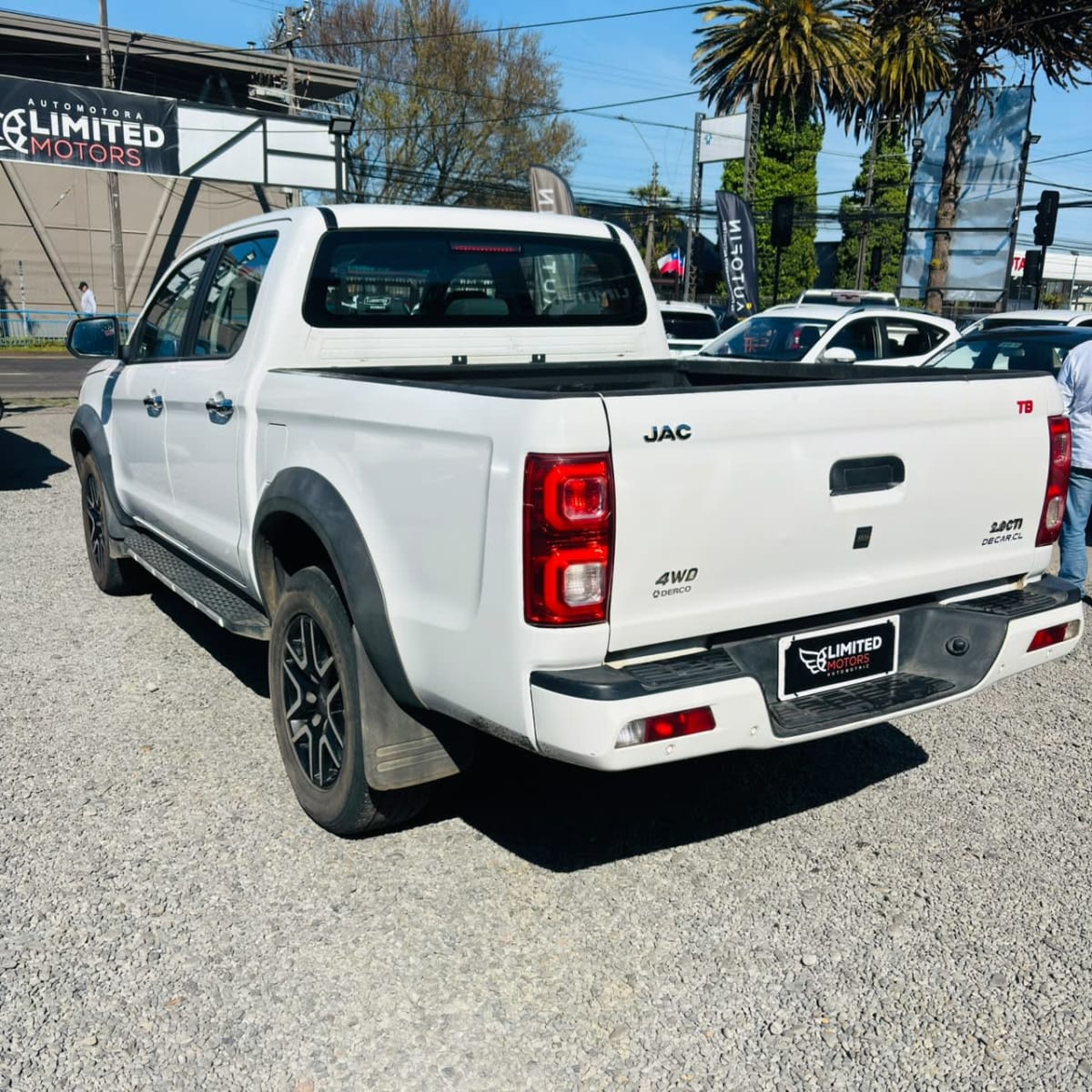 2023 JAC T8 DCAB 4X4 2.0 DCAB - Miniatura 7