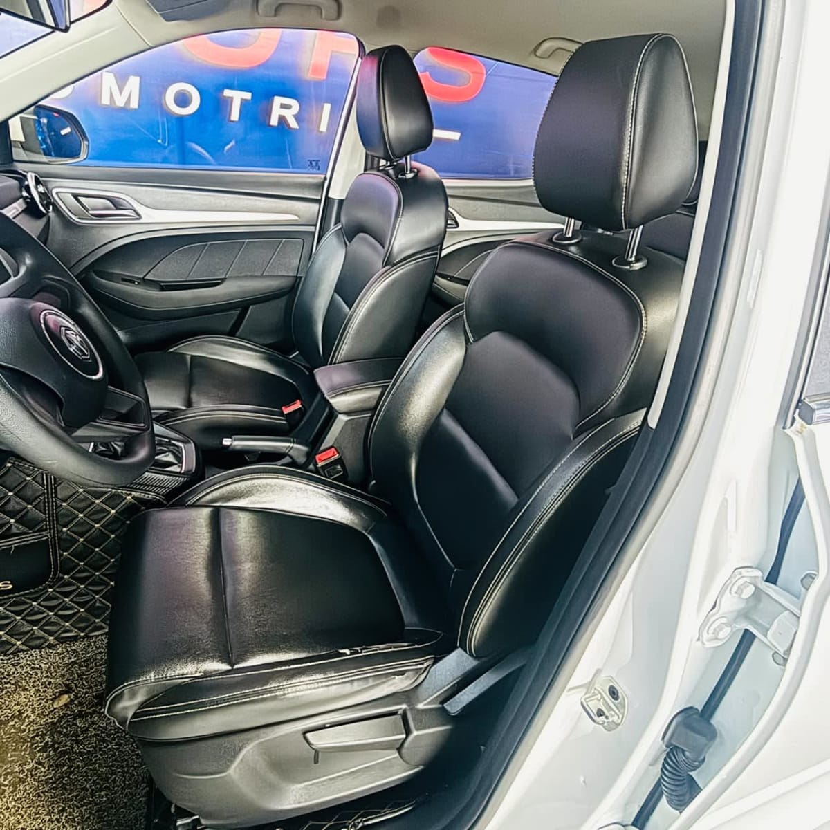 2021 MG ZS 1.5 AUT 1.5 - Miniatura 10