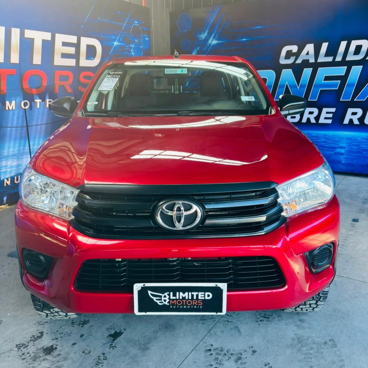 2024 Toyota HI LUX DCAB MT 4X4 2.4 LUX - Miniatura 2