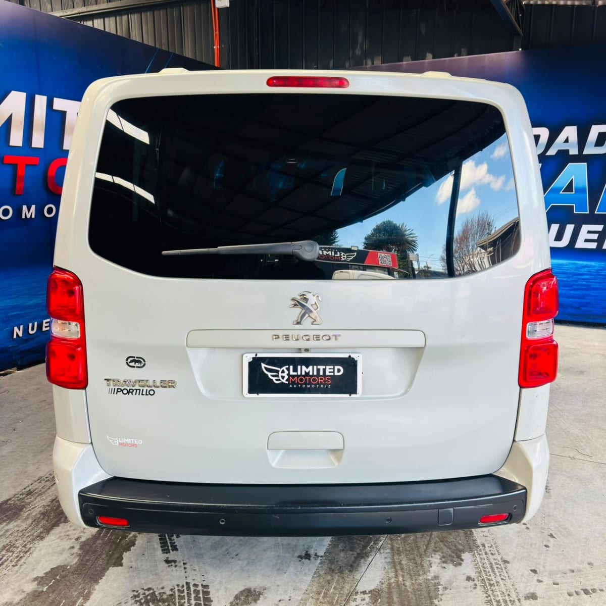 2017 Peugeot TRAVELLER BUSINESS BLUEHDI 2.0 BUSINESS - Miniatura 9