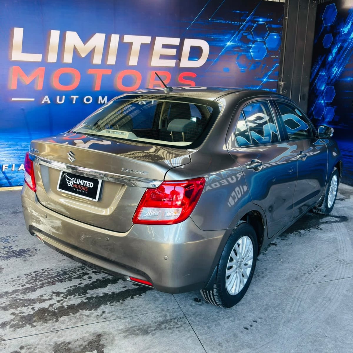 2020 Suzuki DZIRE GL SPORT 1.2 - Miniatura 8