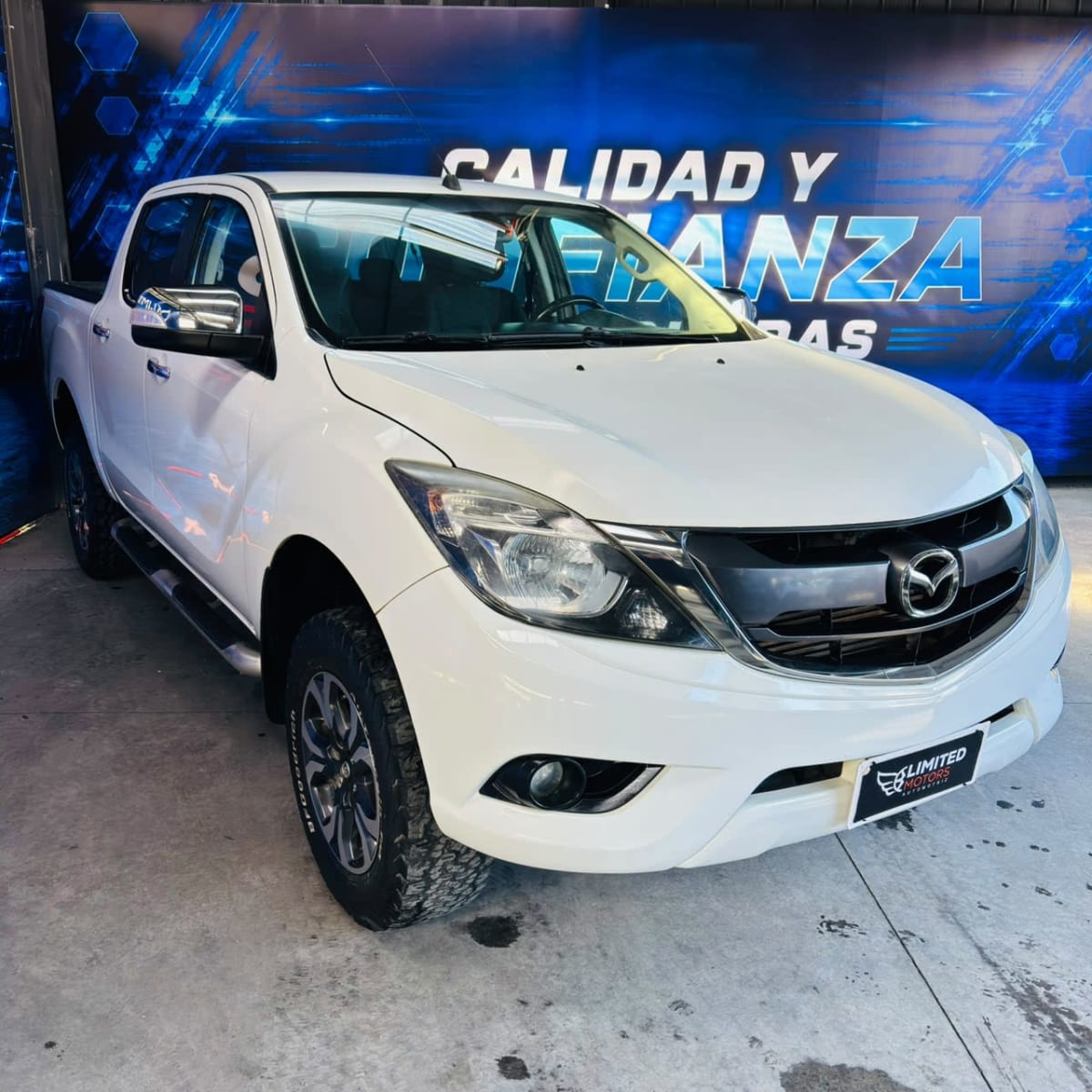 2019 Mazda NEW BT 50 DCAB SDX 4X4 2.2 - Miniatura 4