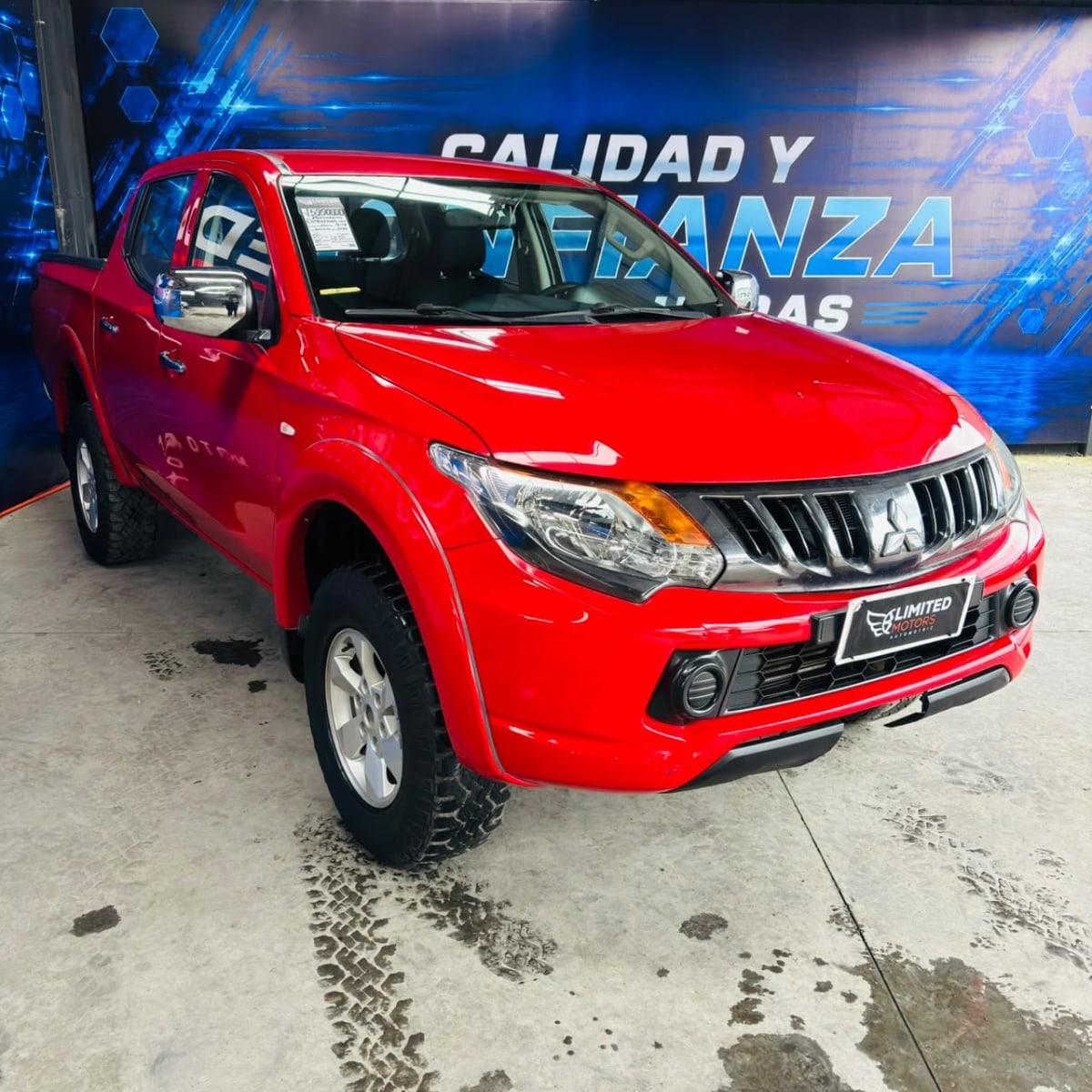2019 Mitsubishi L200 KATANA CRT 4X4 2.4 - Miniatura 4