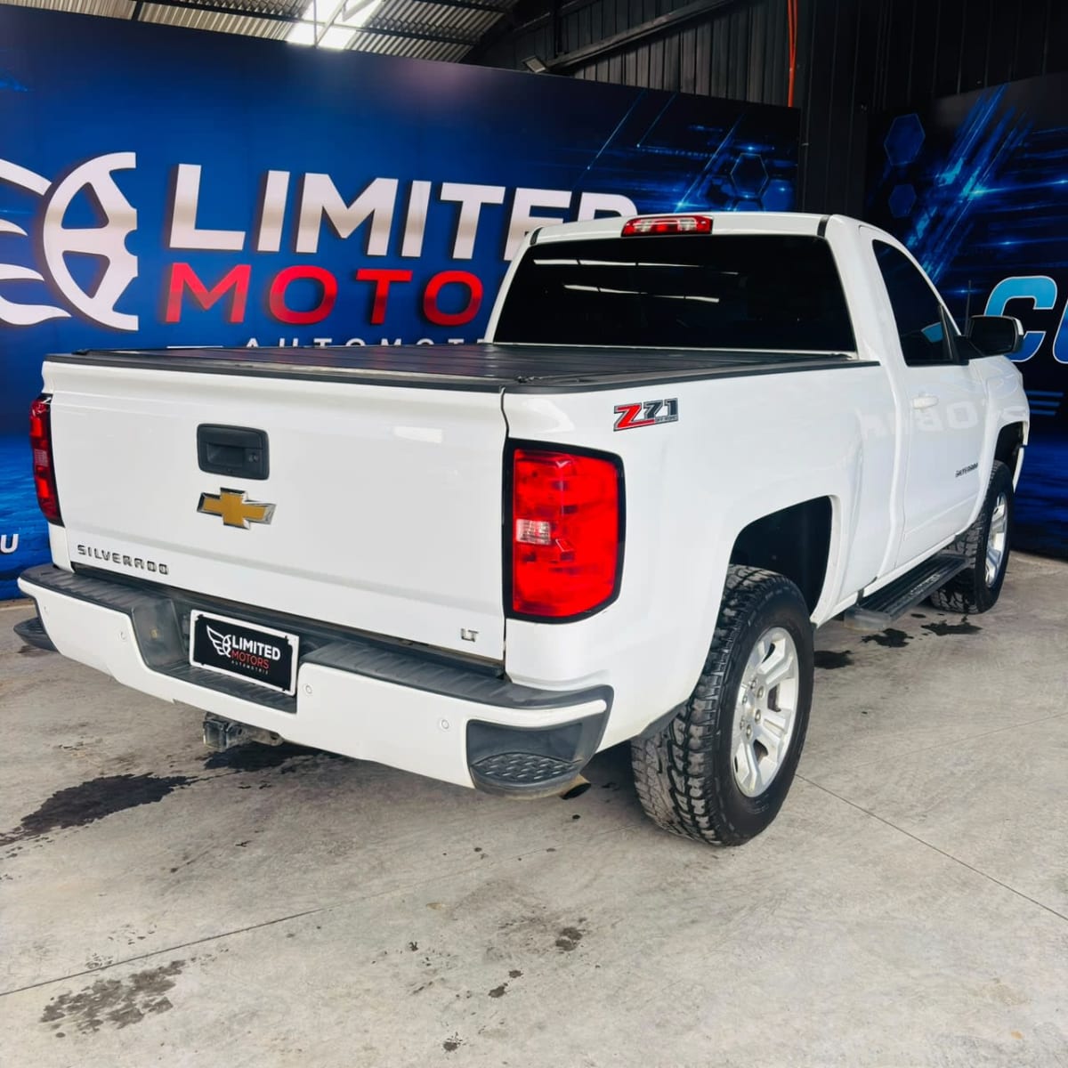 2017 Chevrolet Silverado 5.3 - Miniatura 8